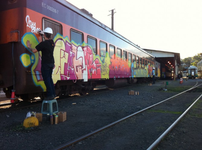 Wholetrain_06