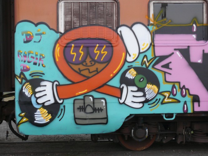 Wholetrain_12